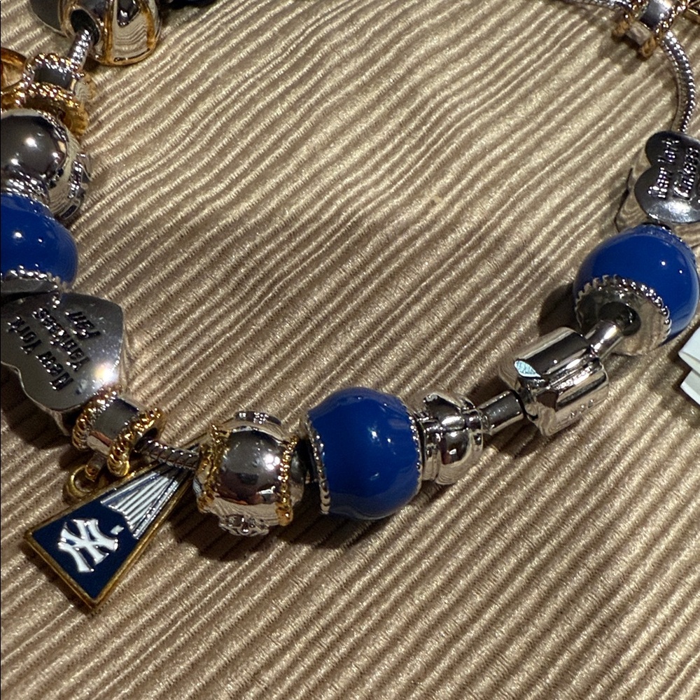 The Bradford Exchange Blue and Silver New York Yankees #1 Fan Charm Bracelet - Picture 6 of 12